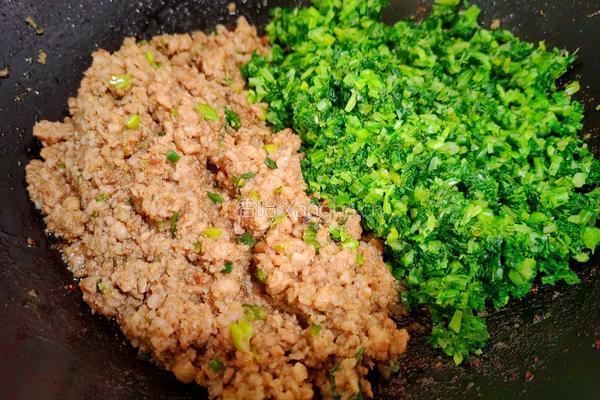 芹菜猪肉馅的做法图解5