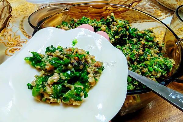 芹菜肉馅饺子的做法图解9