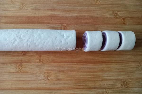 紫薯双色花卷的做法图解8