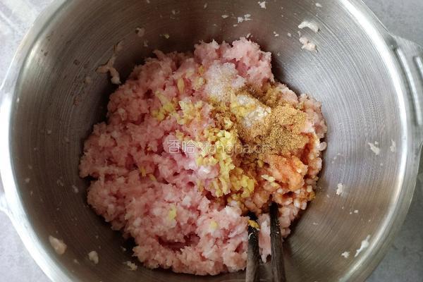香菇胡萝卜肉馅水煎饺的做法图解4