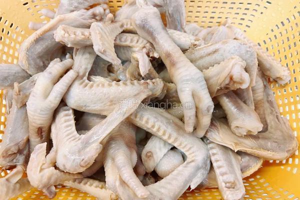 卤鸭翅和鸡爪的做法图解3