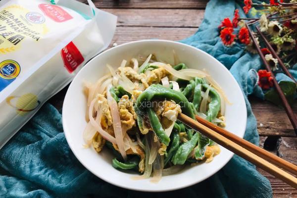 蔬菜面条-神奇的面粉的做法图解15