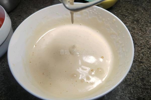 自制蛋黄莲蓉蛋月烧月饼的做法图解7