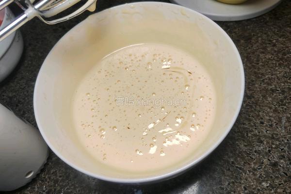 自制蛋黄莲蓉蛋月烧月饼的做法图解8