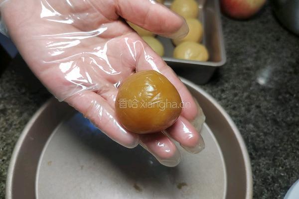自制蛋黄莲蓉蛋月烧月饼的做法图解19