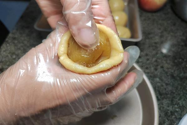 自制蛋黄莲蓉蛋月烧月饼的做法图解22