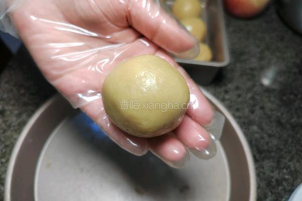 自制蛋黄莲蓉蛋月烧月饼的做法图解23
