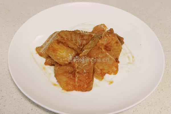 酥炸巴沙鱼的做法图解2