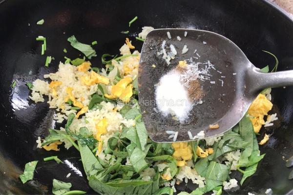 苹果鸡蛋炒饭的做法图解8