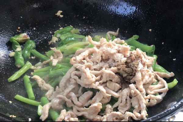 豇豆肉丝的做法图解9