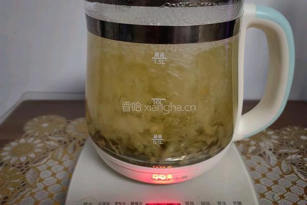 雪梨银耳羹的做法图解6