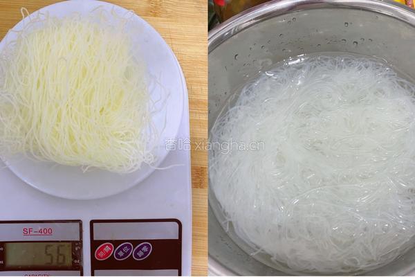 家常炒米粉的做法图解1