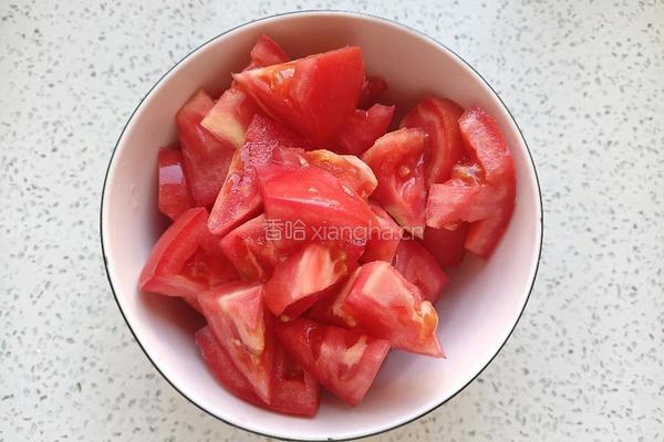 番茄炖牛肉的做法图解1