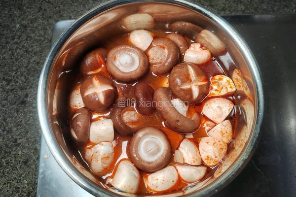 一人锅清汤火锅☛呷哺呷哺新疆番茄汤底的做法图解4