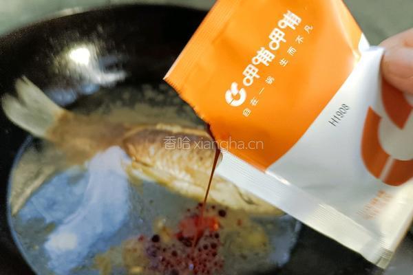 川式麻辣鲫鱼锅的做法图解4