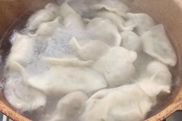 韭菜牛肉饺子的做法图解7