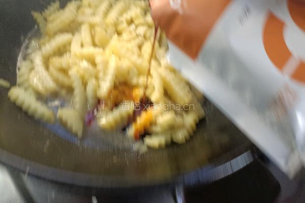 呷哺川味狼牙土豆条的做法图解4