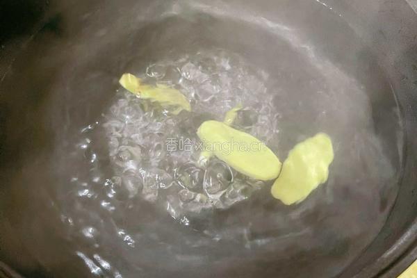 秋天的火锅的做法图解2