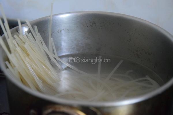 冬阴功米粉的做法图解3