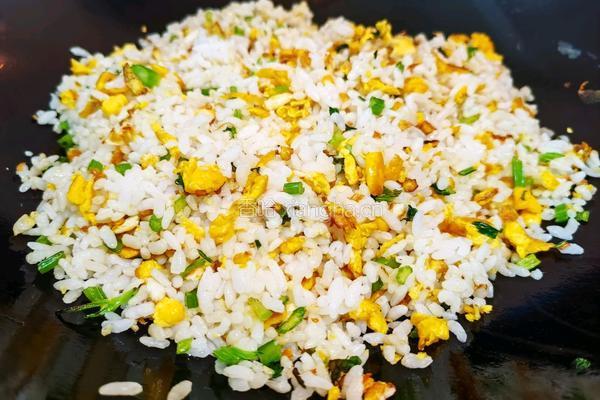 芹香蛋炒饭的做法图解11