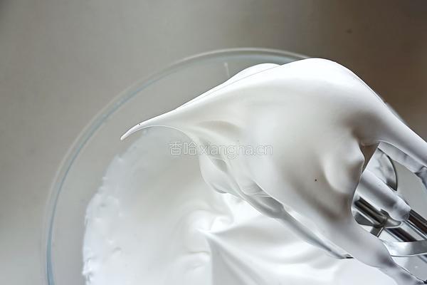 经典6寸戚风蛋糕的做法图解13