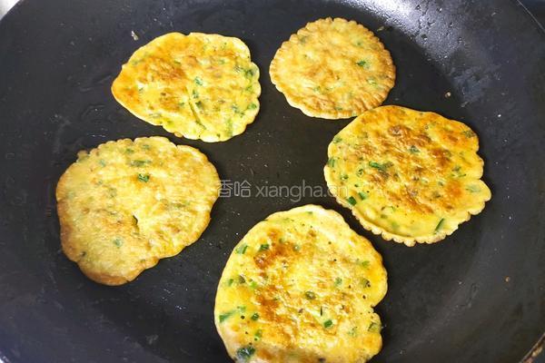 鸡蛋葱油饼的做法图解5