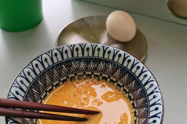 银芽炒蛋的做法图解2