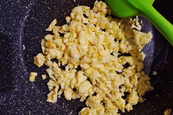 鲜蔬鸡蛋煎饺的做法图解6