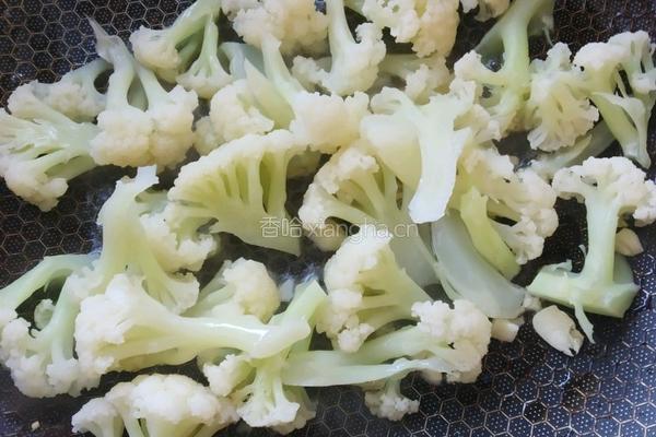 花椰菜炒木耳的做法图解5