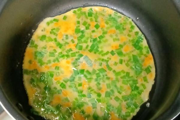 韭菜胡萝卜鸡蛋饼的做法图解10