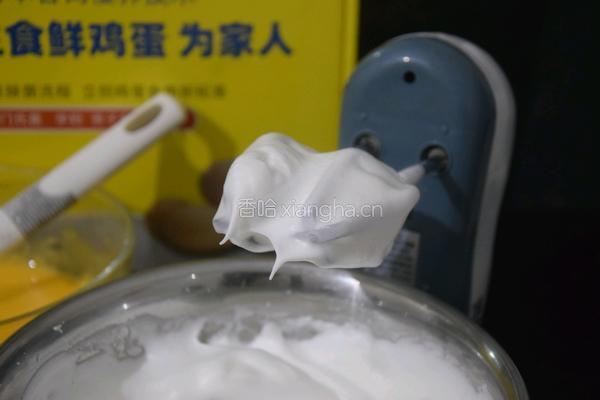 戚风蛋糕的做法图解9