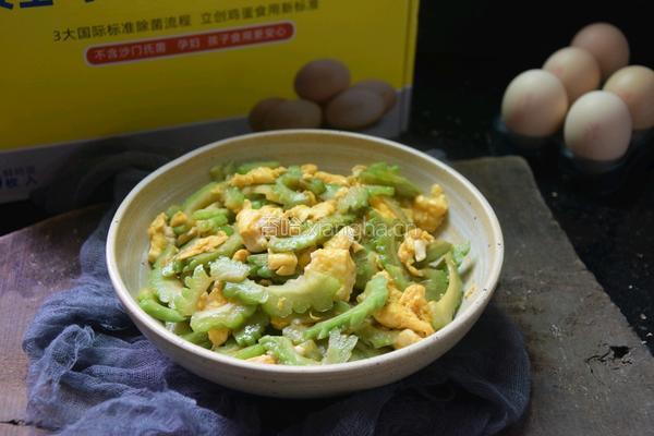 苦瓜炒蛋