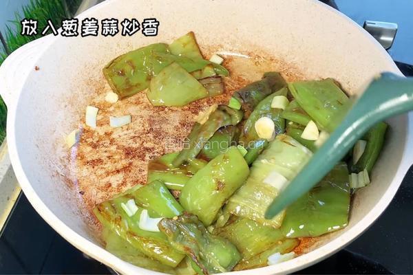 虎皮青椒的做法图解3