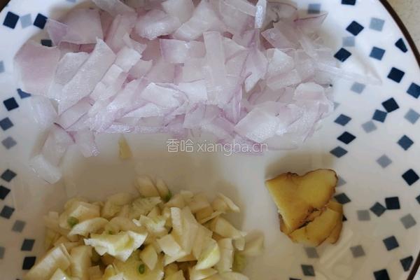 腐竹鸡蛋汤的做法图解2