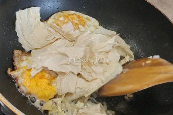 腐竹鸡蛋汤的做法图解8