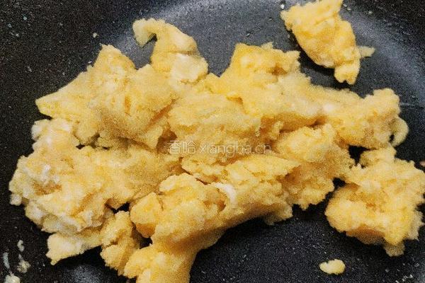 草莓味奶油脆皮泡芙的做法图解4