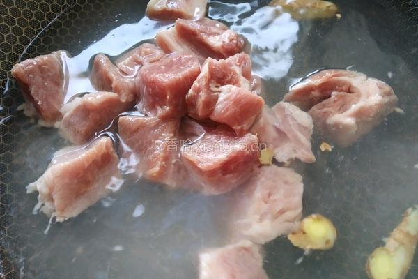 干豆角笋干烧肉的做法图解3