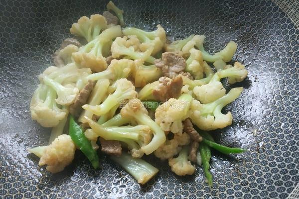 花菜炒肉的做法图解8