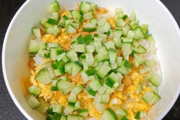 鸡蛋海苔肉松饭团的做法图解10