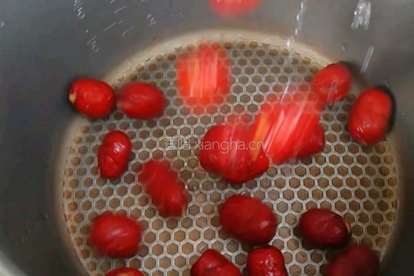 红糖枣糕的做法图解1
