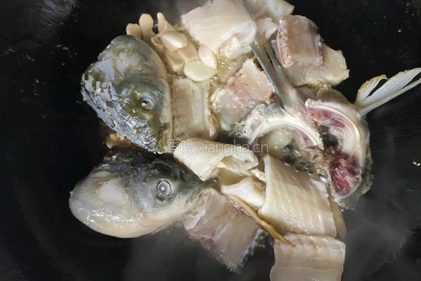 开胃酸菜鱼的做法图解3