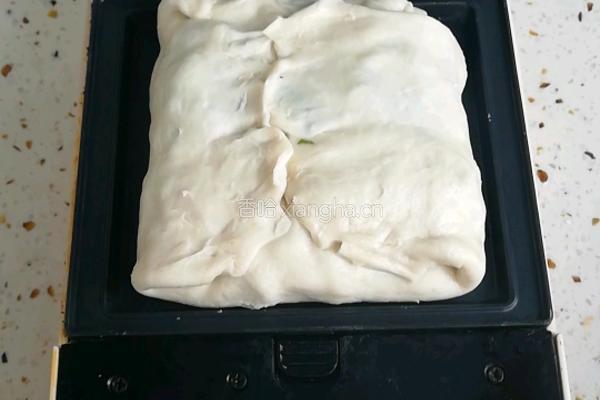 鸡蛋手抓饼的做法图解8