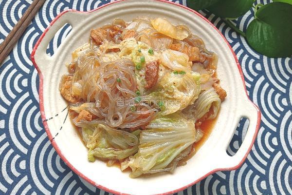 白菜炖粉条的做法图解11