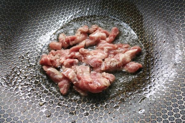洋葱炒肉的做法图解3