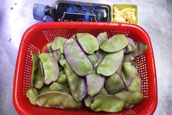 炝炒扁豆的做法图解1