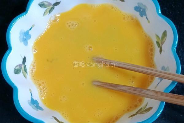 苦瓜圈煎蛋的做法图解3