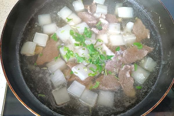 牛肉萝卜汤的做法图解10