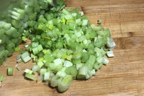 芹菜莲藕瘦肉粥的做法图解7
