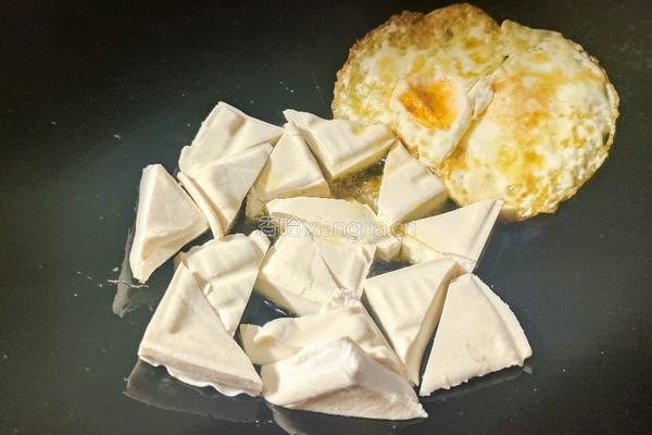 鸡蛋炖豆腐的做法图解5