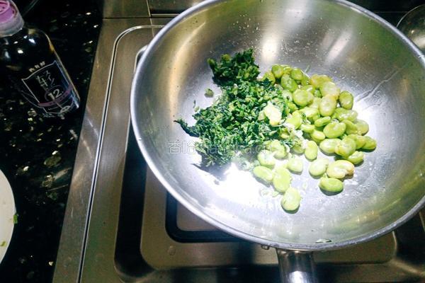 雪菜豆瓣虾皮汤的做法图解3